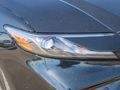 Used 2025 Toyota Camry LE FWD image 4
