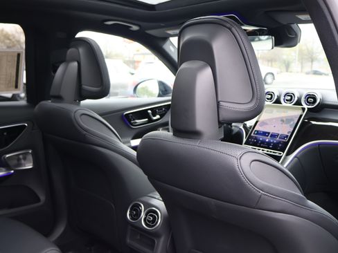 Certified 2025 Mercedes-Benz GLC 300 image 26