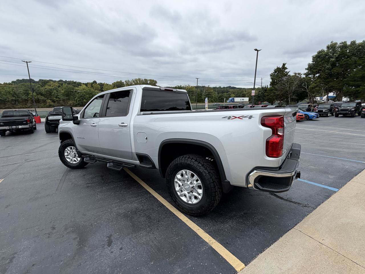 Used 2020 Chevrolet Silverado 2500 LT w/ All Star Edition AWD/4WD image 7