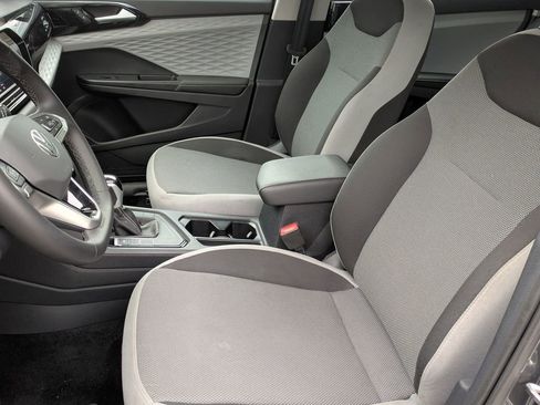 Used 2024 Volkswagen Taos S image 11