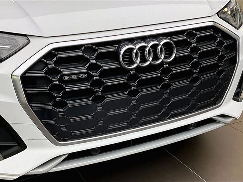 Certified 2023 Audi Q5 2.0T Premium w/ Convenience Package image 31