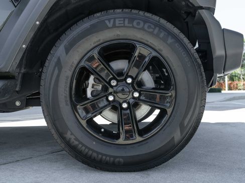 Used 2021 Jeep Wrangler Unlimited Sport image 28