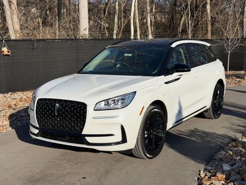 New 2026 Lincoln Corsair Grand Touring image 1