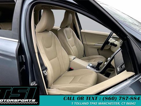 Used 2016 Volvo XC60 T5 Premier image 7