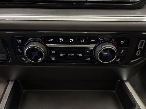 Used 2024 Chevrolet Silverado 1500 High Country w/ High Country Premium Package image 24