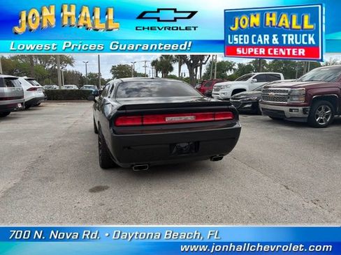 Used 2012 Dodge Challenger R/T image 7