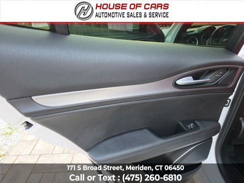 Used 2022 Alfa Romeo Stelvio Veloce AWD/4WD image 52