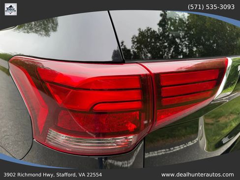 Used 2018 Mitsubishi Outlander SE AWD/4WD image 10