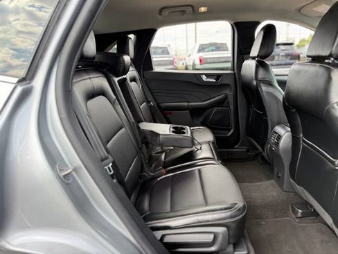 Used 2024 Ford Escape Platinum AWD/4WD image 18