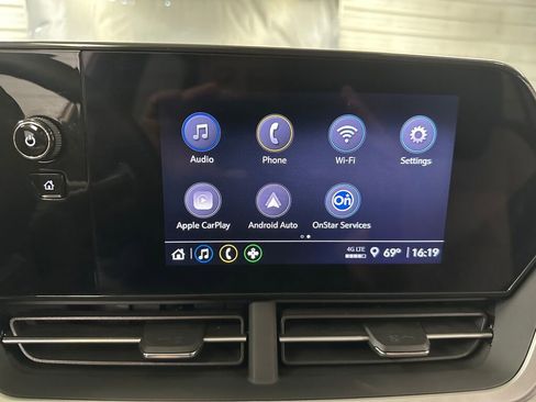 Certified 2024 Chevrolet Trax LS image 11