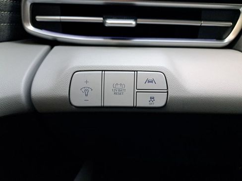 Used 2022 Hyundai Elantra Limited w/ Cargo Package image 31