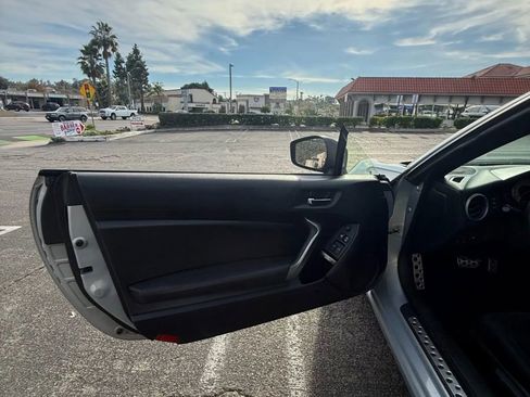 Used 2013 Scion FR-S 10 Series image 18