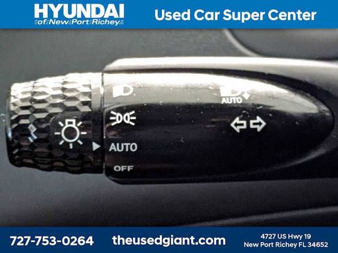 Used 2022 Hyundai Santa Cruz SEL w/ Activity Package FWD image 29