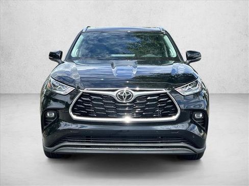 New 2026 Toyota Highlander Limited AWD/4WD image 6