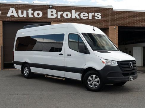 Used 2020 Mercedes-Benz Sprinter 2500 image 35