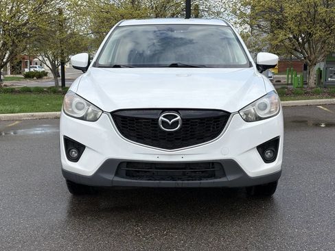 Used 2013 Lincoln MKZ image 4