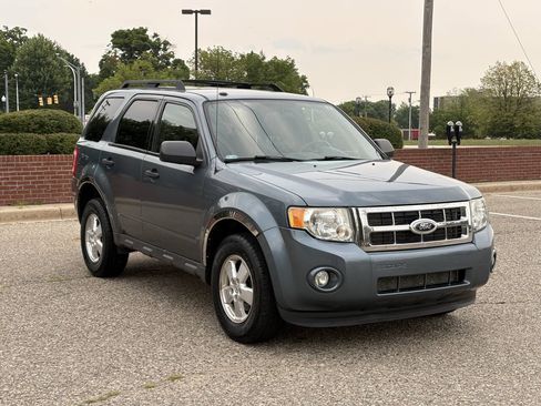 Used 2012 Ford Escape XLT w/ Cargo Pkg FWD image 28