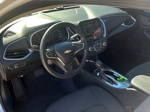 Used 2024 Chevrolet Malibu LT FWD image 20