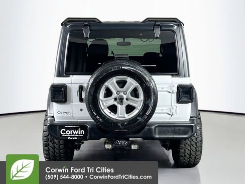 Used 2019 Jeep Wrangler Sport S image 12