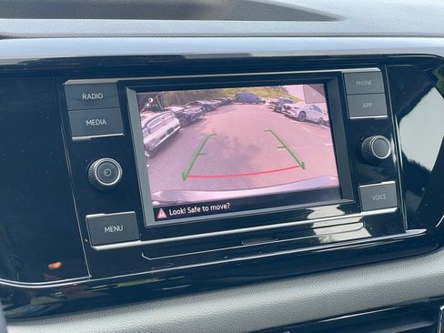 Certified 2024 Volkswagen Taos S AWD/4WD image 19