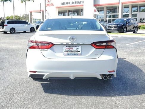Used 2023 Toyota Camry SE image 5