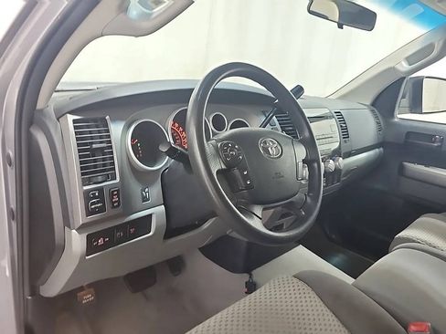 Used 2010 Toyota Tundra 4x4 Double Cab image 14