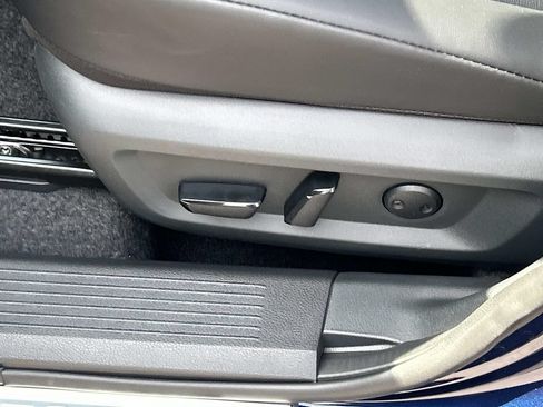 New 2026 Nissan Rogue Dark Armor AWD/4WD image 18