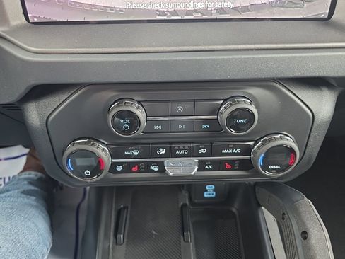 New 2025 Ford Bronco Badlands w/ Sasquatch Package image 22