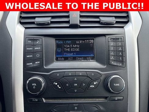 Used 2014 Ford Fusion SE image 23