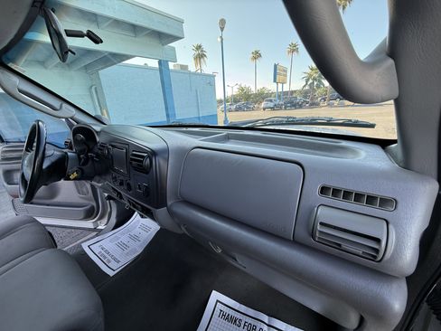 Used 2006 Ford F250 XLT RWD image 14