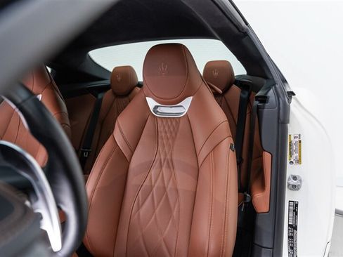 Used 2024 Maserati GranTurismo Modena AWD/4WD image 37