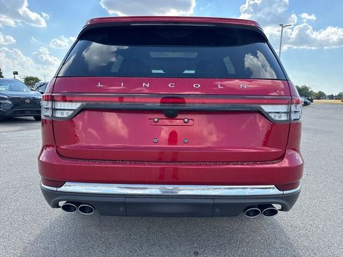 Used 2026 Lincoln Aviator AWD image 5