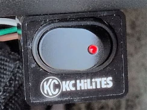 Used 2015 Jeep Wrangler Sport image 35