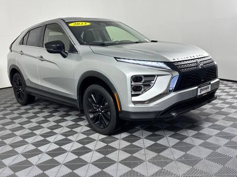 Used 2023 Mitsubishi Eclipse Cross LE AWD/4WD image 4