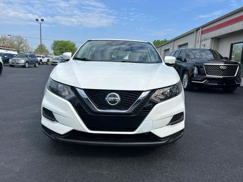 Used 2021 Nissan Rogue Sport S image 2