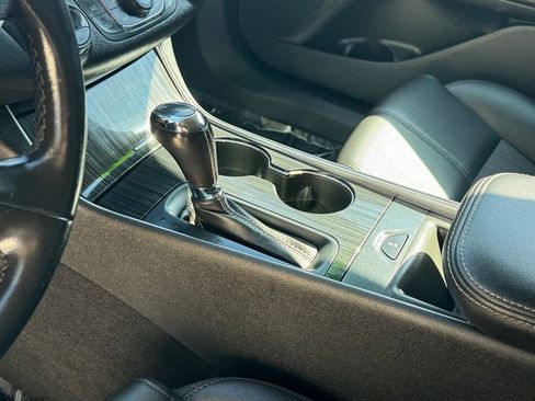 Used 2019 Chevrolet Impala LT image 17