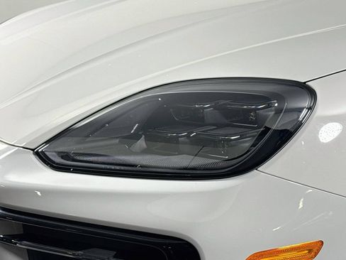 Certified 2026 Porsche Cayenne E-Hybrid Coupe AWD/4WD image 28