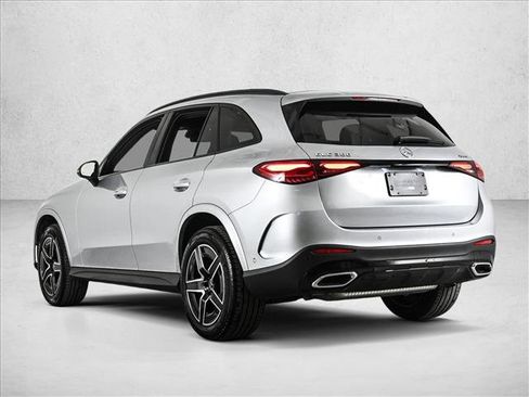 Certified 2025 Mercedes-Benz GLC 300 4MATIC image 8