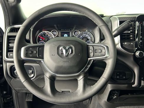 Used 2025 RAM 2500 Big Horn AWD/4WD image 25
