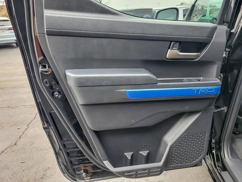 Used 2025 Toyota Tacoma TRD Off-Road image 18