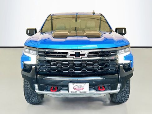 Used 2025 Chevrolet Silverado 1500 ZR2 w/ Technology Package AWD/4WD image 2