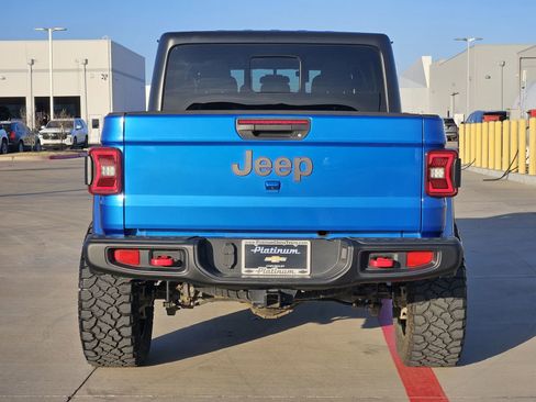 Used 2021 Jeep Gladiator Rubicon w/ Cold Weather Group image 9