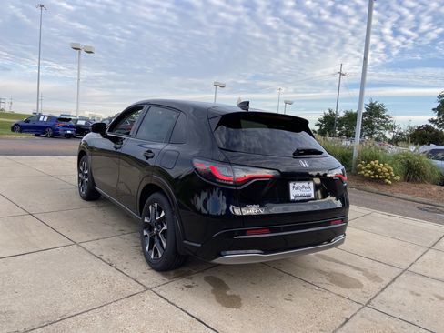 New 2026 Honda HR-V EX-L image 8