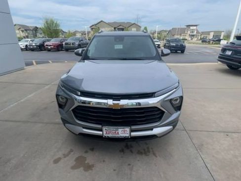 Used 2025 Chevrolet TrailBlazer LT FWD image 5
