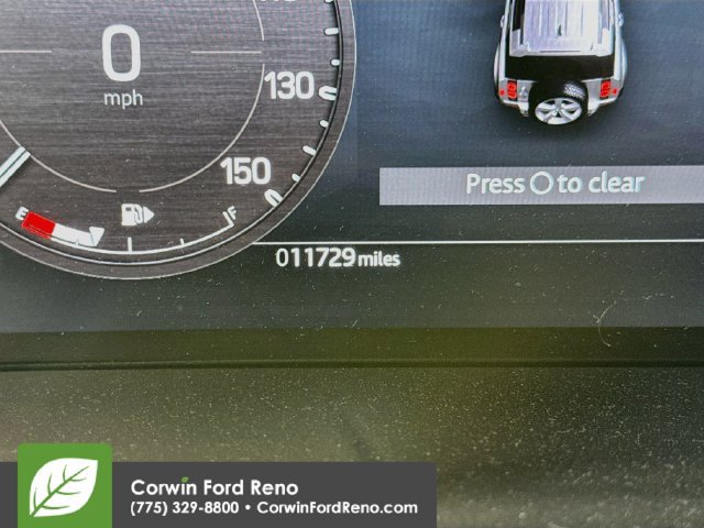 Used 2025 Land Rover Defender 110 X-Dynamic SE AWD/4WD image 14