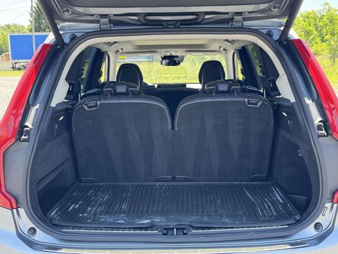 Used 2018 Volvo XC90 T6 Momentum w/ Convenience Package AWD/4WD image 19