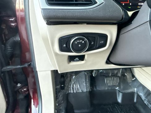 Used 2017 Lincoln MKZ Select AWD/4WD image 17