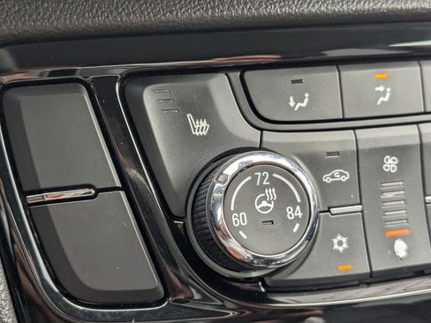 Used 2017 Buick Encore Essence image 22