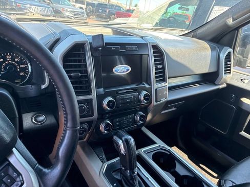 Used 2017 Ford F150 Lariat w/ Equipment Group 502A Luxury AWD/4WD image 10