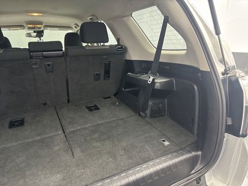 Used 2020 Toyota 4Runner SR5 image 39